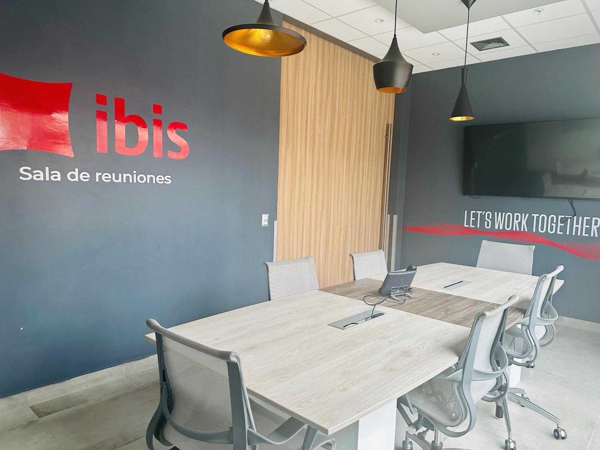 מלון Ibis טרוחיו מראה חיצוני תמונה